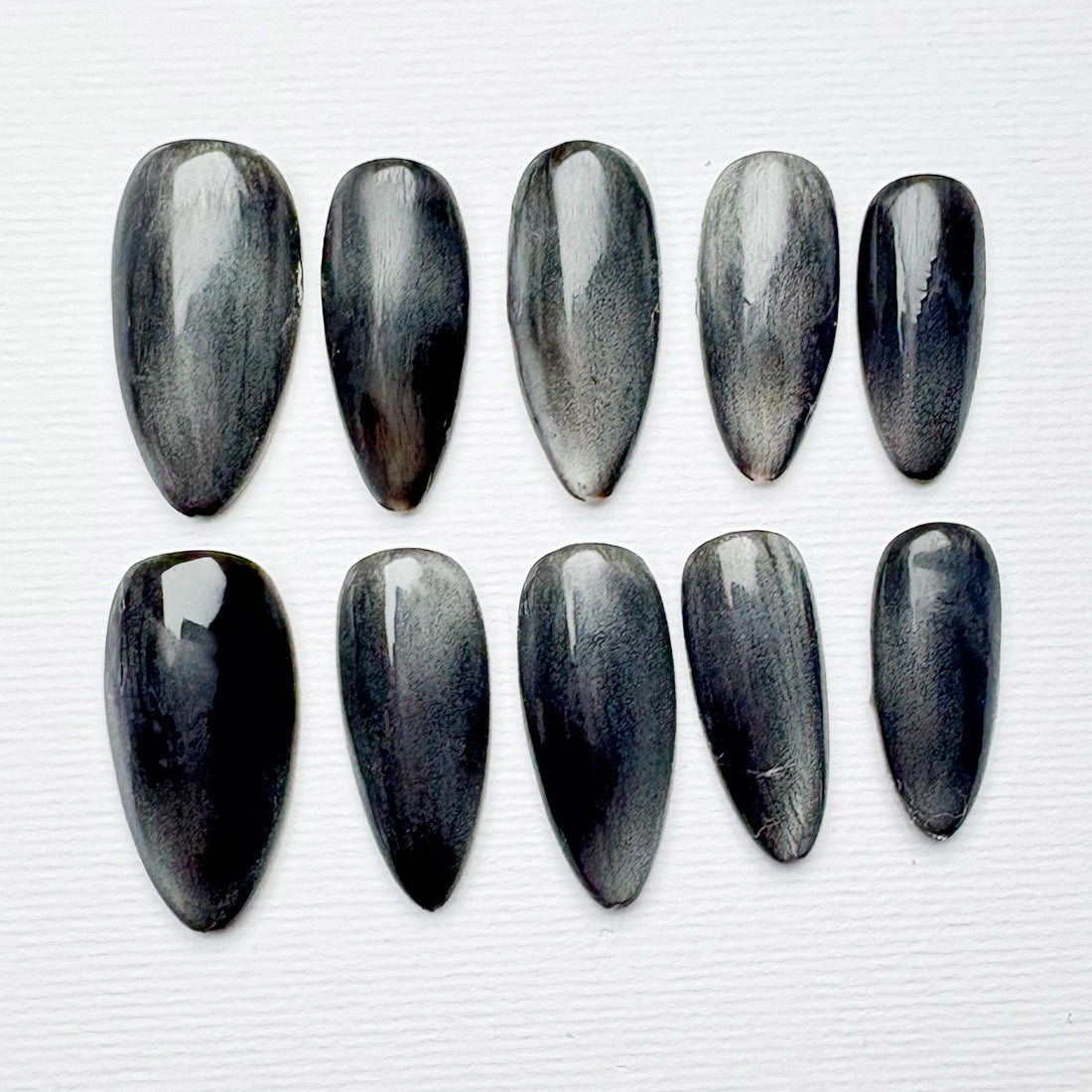 Magnetic Noir Artistic Set
